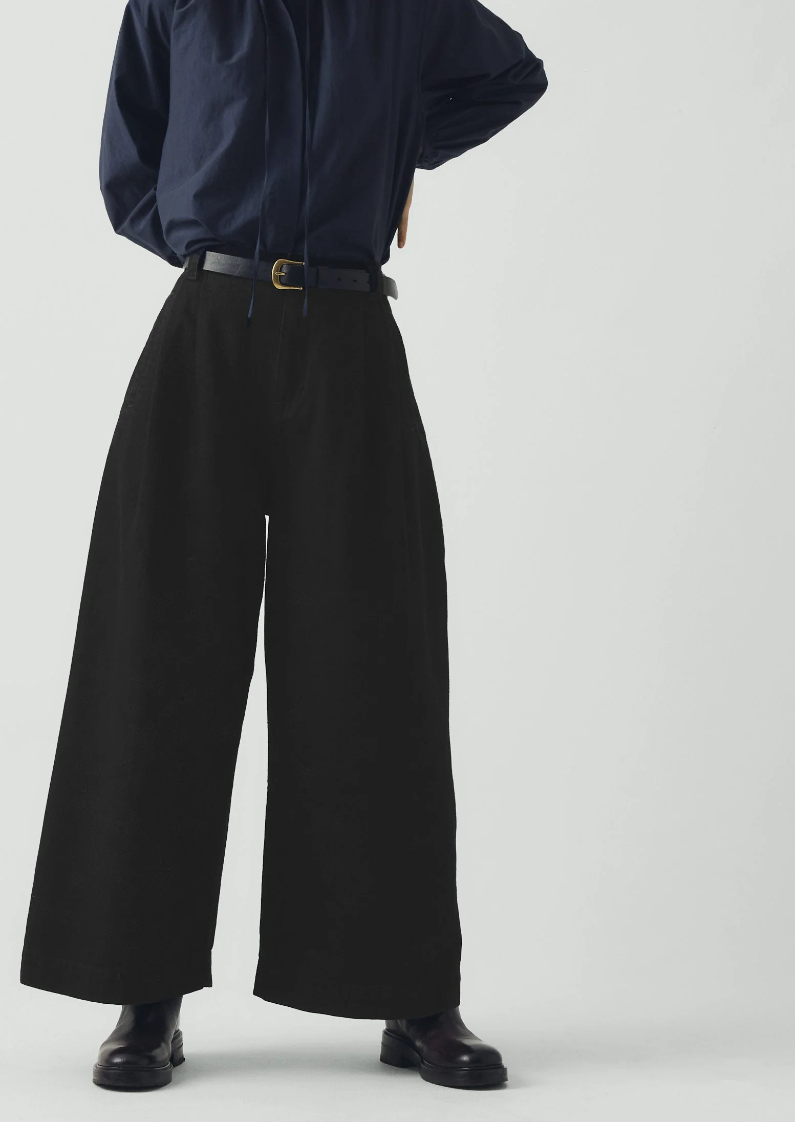 Denim Pleat Front Trousers | Carbon Black - Image 4